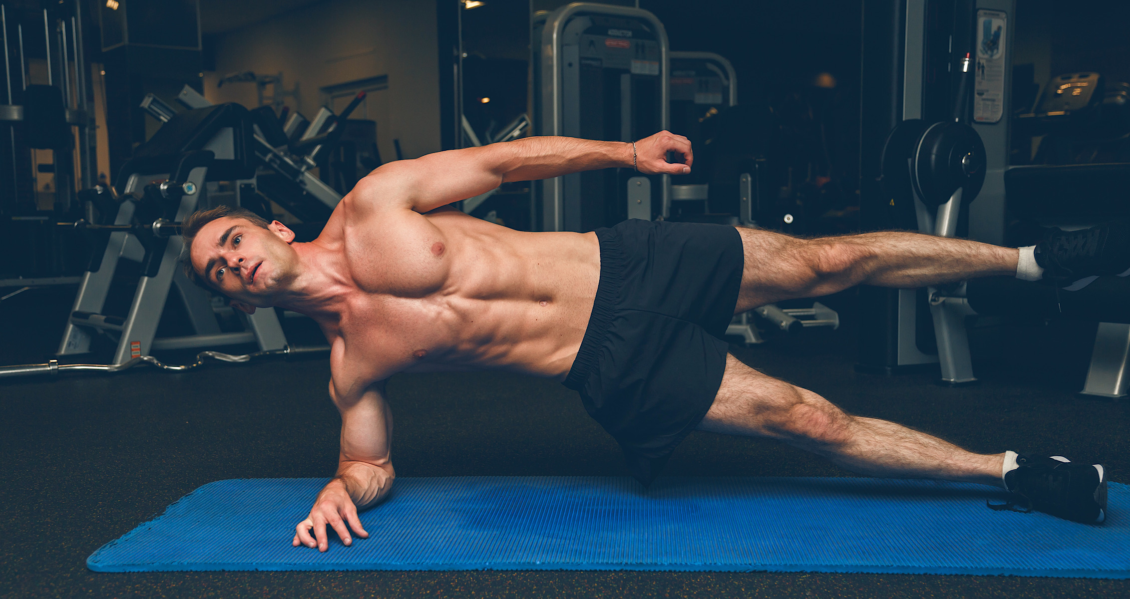 These Are The Eight Best Bodyweight  Exercises For Abs and Obliques