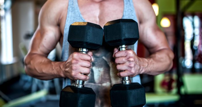 How The Dumbbell Squeeze Press Can Pump Your Pecs