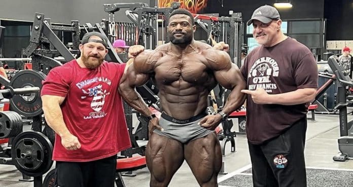 Andrew Jacked Looks Chiseled In Physique Update Two Weeks Out Of 2022 Texas Pro