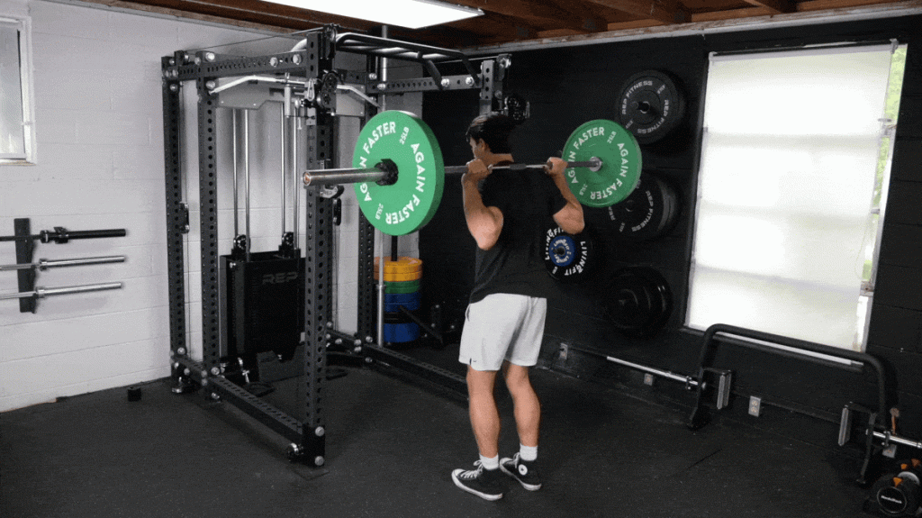 reverse-lunge-barbend-movement-gif-masters-1024x575-1.gif