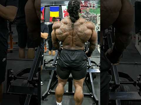 Tonio Burton’ back update looking insane , Must have turned some heads in bodybuilding community