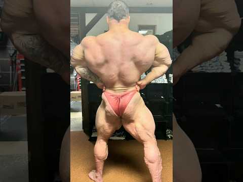 Are Nick Walker’s legs still behind in development,  8 weeks out of New york pro 2024