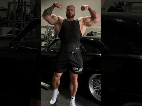 Chris Bumstead isnt messing around in 2024